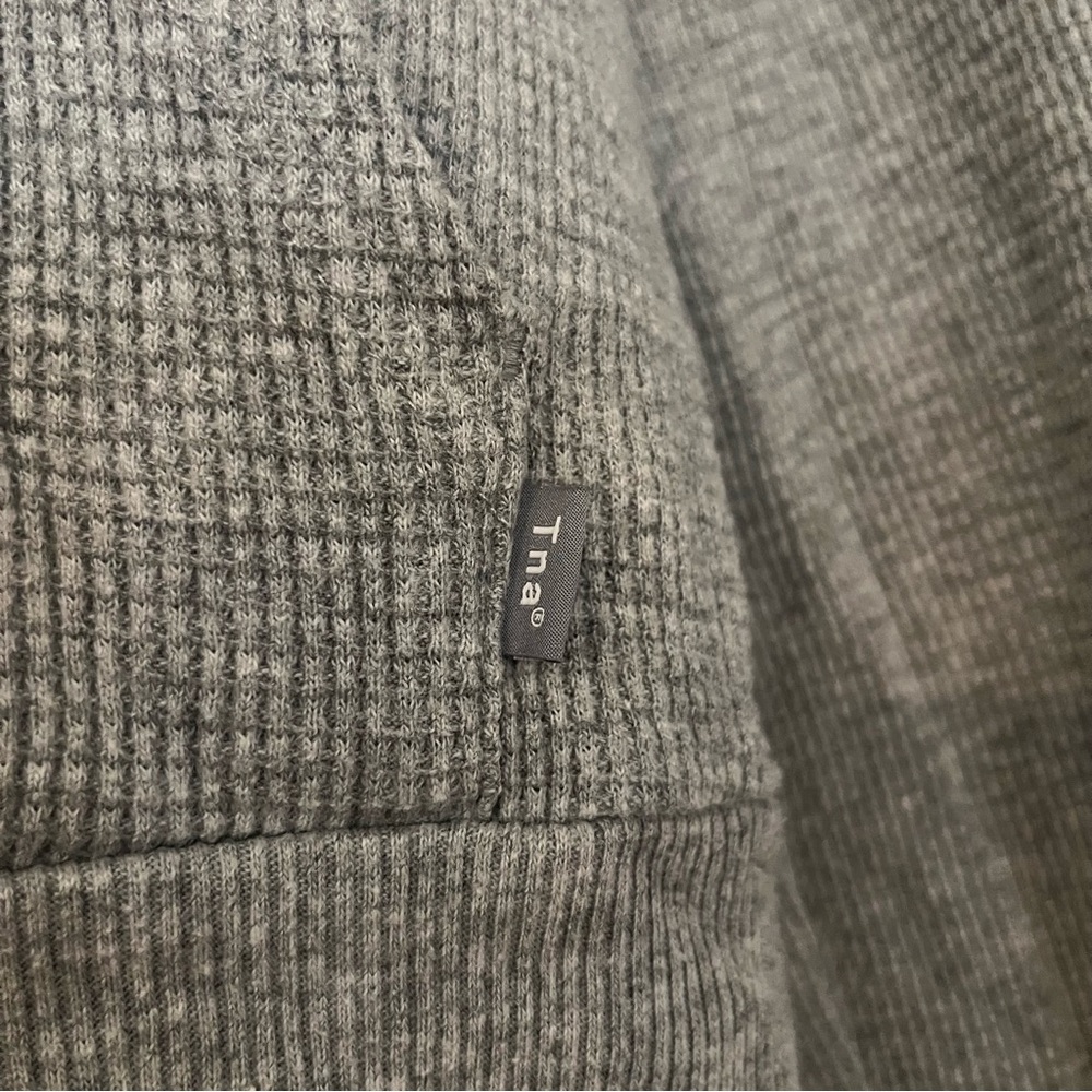 Aritzia Tna Heather Dover Gray Waffle Zip Hoodie Cropped XS - Picture 4 of 6